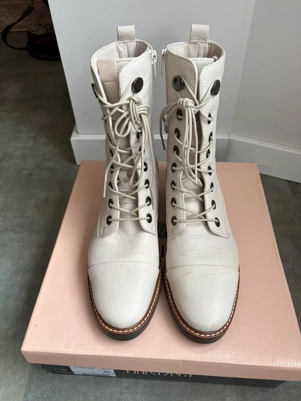 Boots maat 40